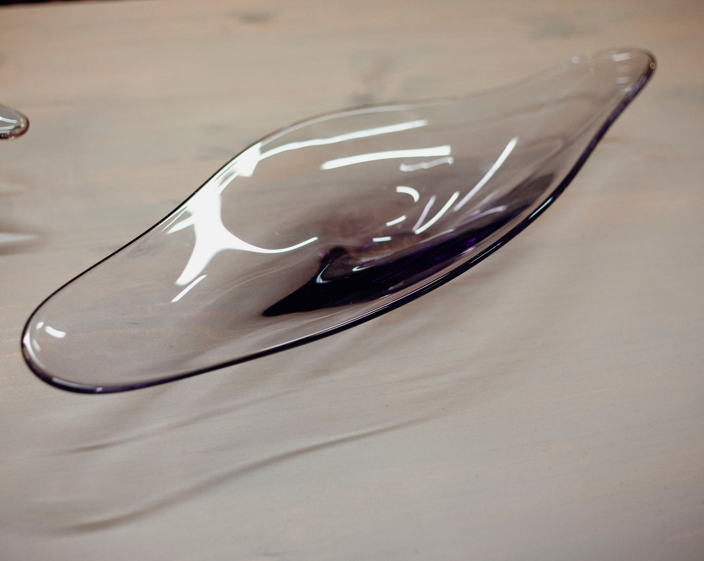 GLASS GONDOLA, LILAC