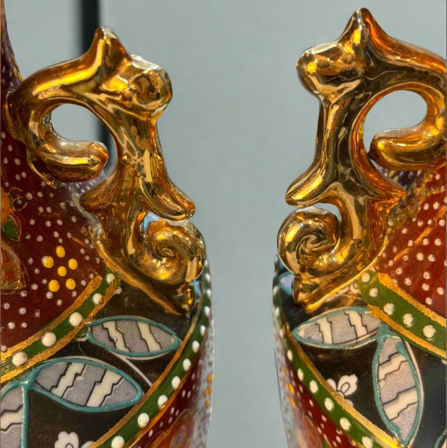 Декоративни златни дръжки на китайска ваза (Decorative Gold Handles on Chinese Export Vase) - Ръчна изработка - Close-up