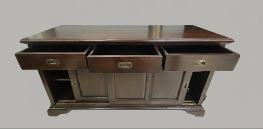 МАСИВЕН КОЛОНИАЛЕН КОНТРАБЮФЕТ ОТ ЕСТЕСТВЕНО ДЪРВО С МЕСИНГОВ ОБКОВ И РЕЛСИ