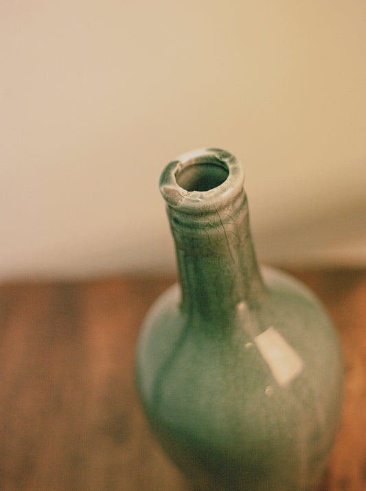 CERAMIC DECORATIVE BOTTLE