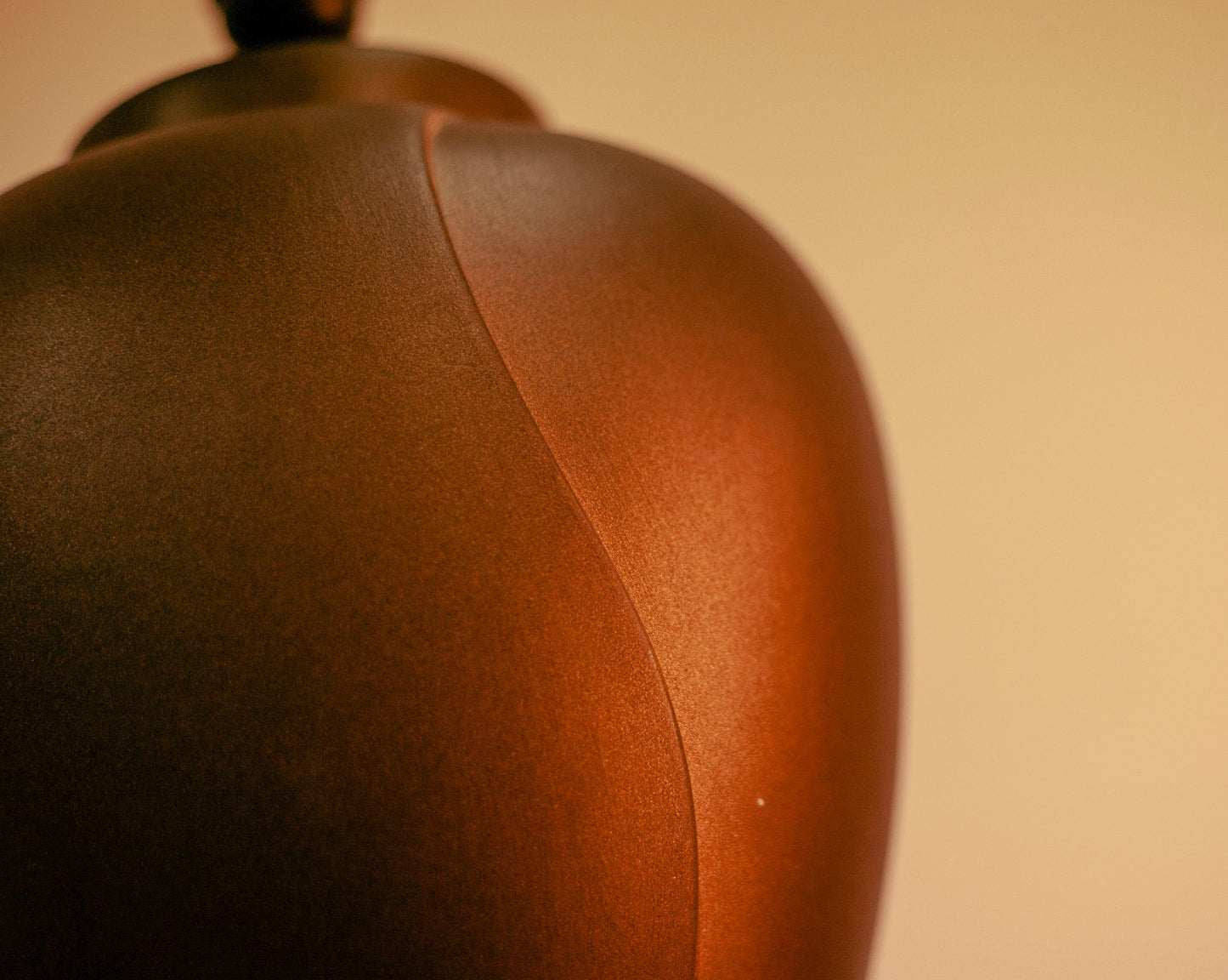 CERAMIC LAMP IN BRONZE