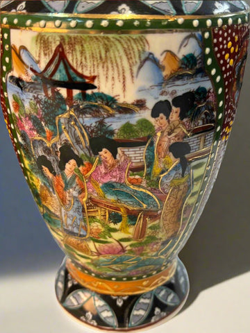 КОМПЛЕКТ КИТАЙСКИ ПОРЦЕЛАНОВИ ВАЗИ