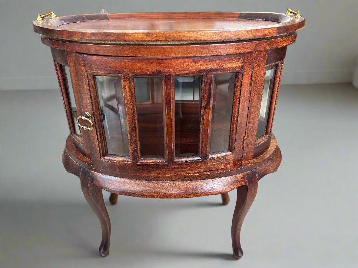 ВИКТОРИАНСКА ВИТРИНА-БАР-МАСИЧКА