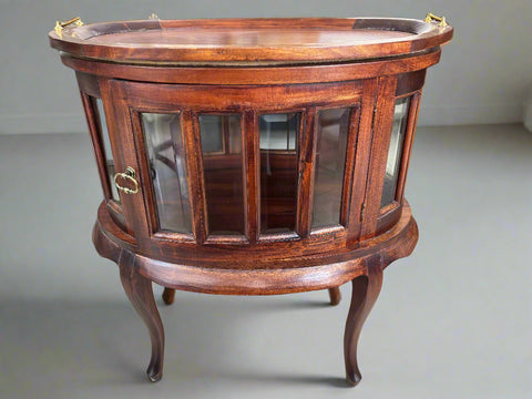 ВИКТОРИАНСКА ВИТРИНА-БАР-МАСИЧКА