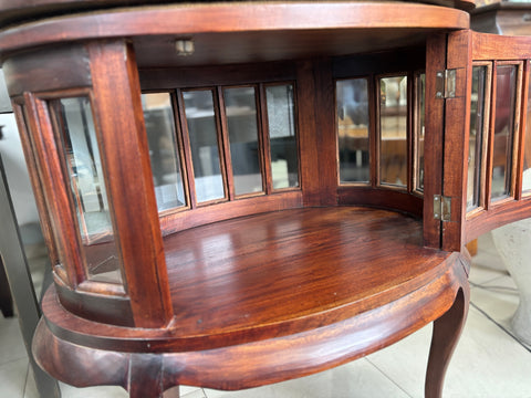 ВИКТОРИАНСКА ВИТРИНА-БАР-МАСИЧКА