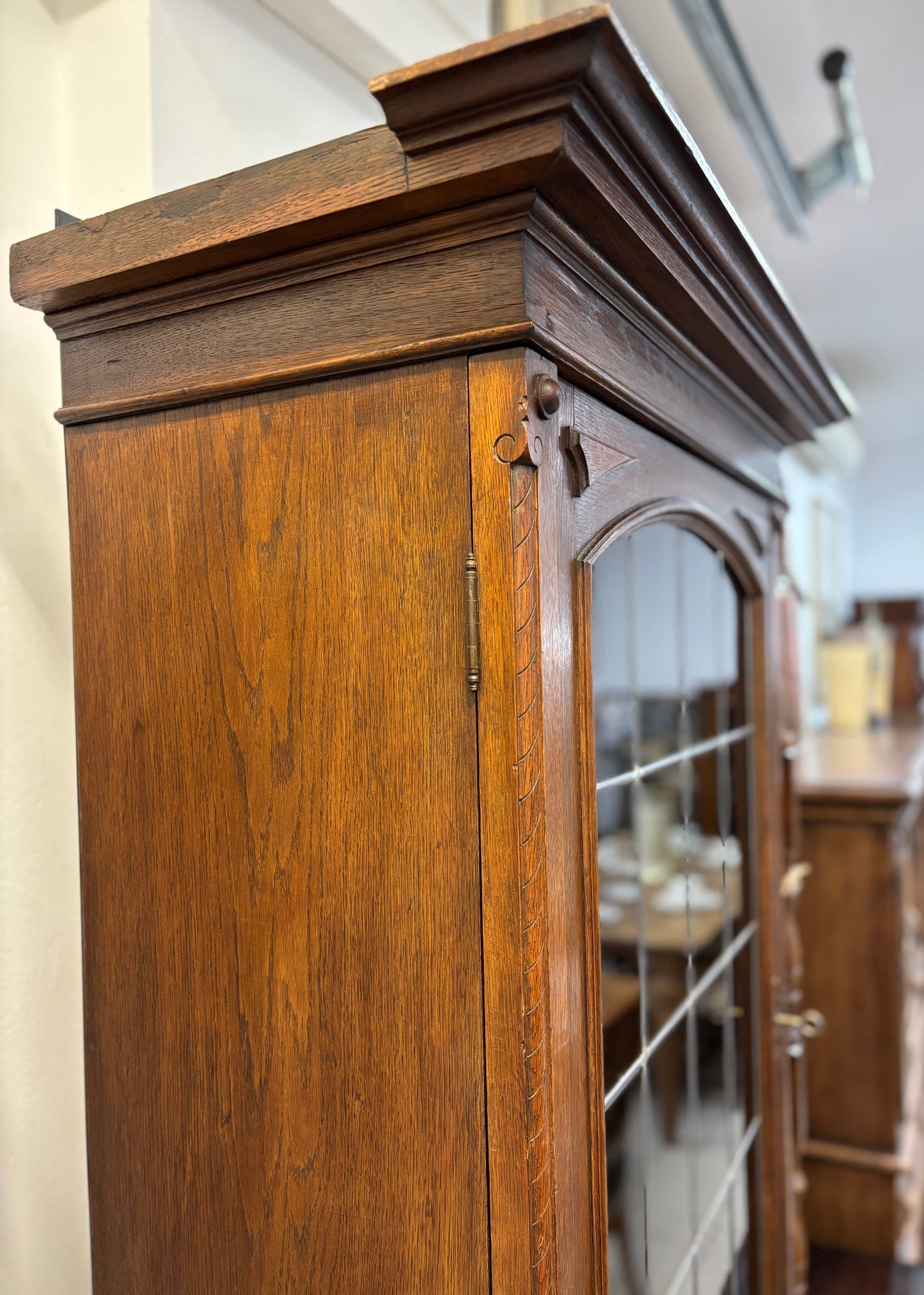 СТЕННА БИБЛИОТЕКА-ШКАФ ОТ ДЪБ