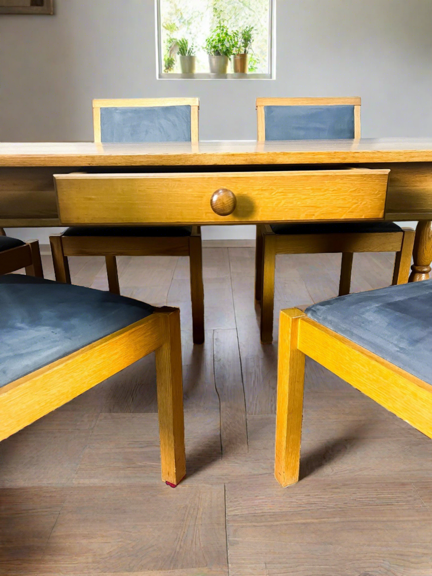 DINING SET TABLE AND NUBUCK CHAIRS