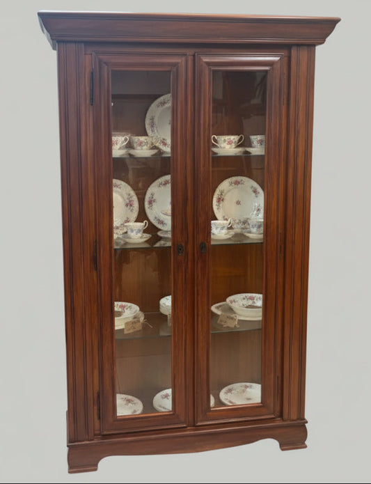 ВИТРИНА/КРИСТАЛИЕРА/ МАСИВ