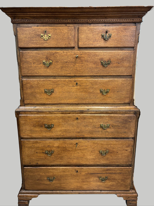 Antikvaren Dabov Skrin in brown Front View