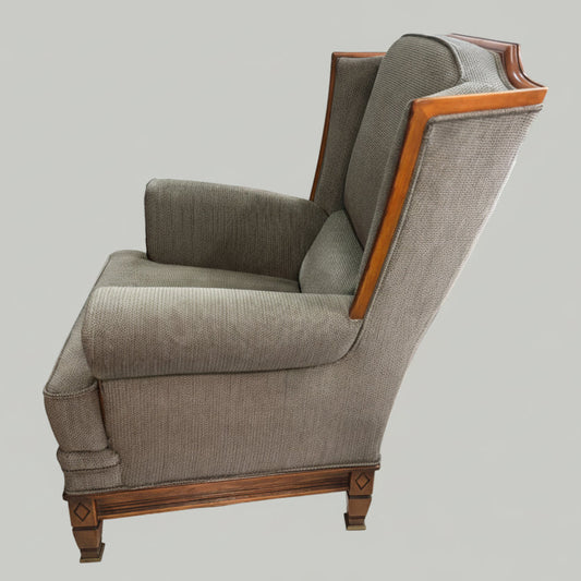 Страничен профил тип "крила" (Wingback Retro Armchair Detail) - 50s-60s Design - Side View