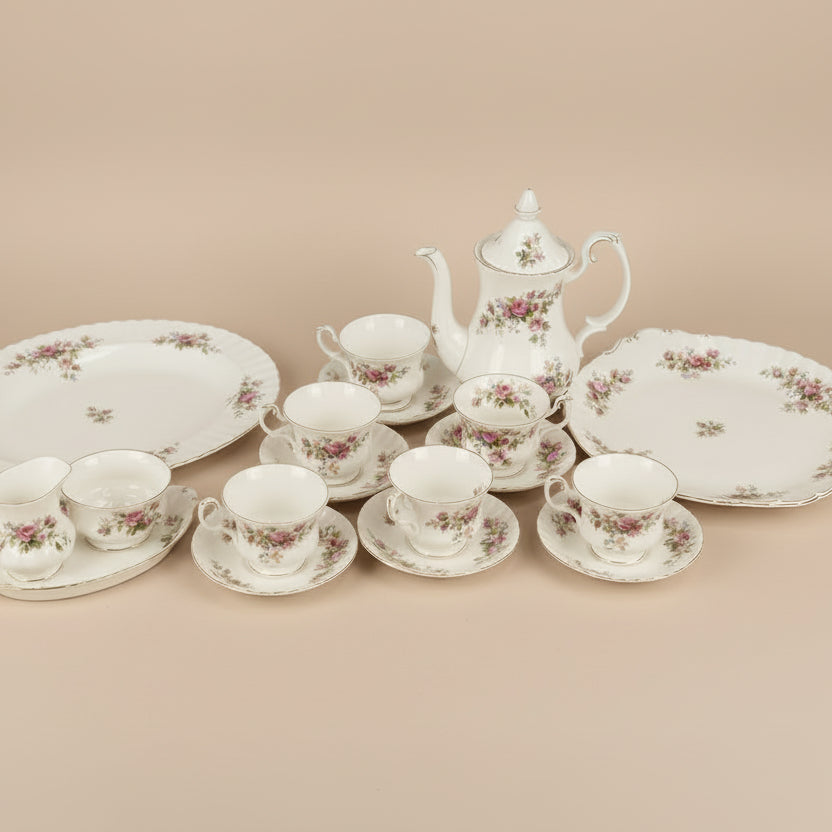 Пълен комплект съдове Royal Albert Moss Rose (Full Dinner and Tea Service) – Повече от 20 части – Comprehensive Set