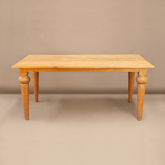 OAK DINING TABLE