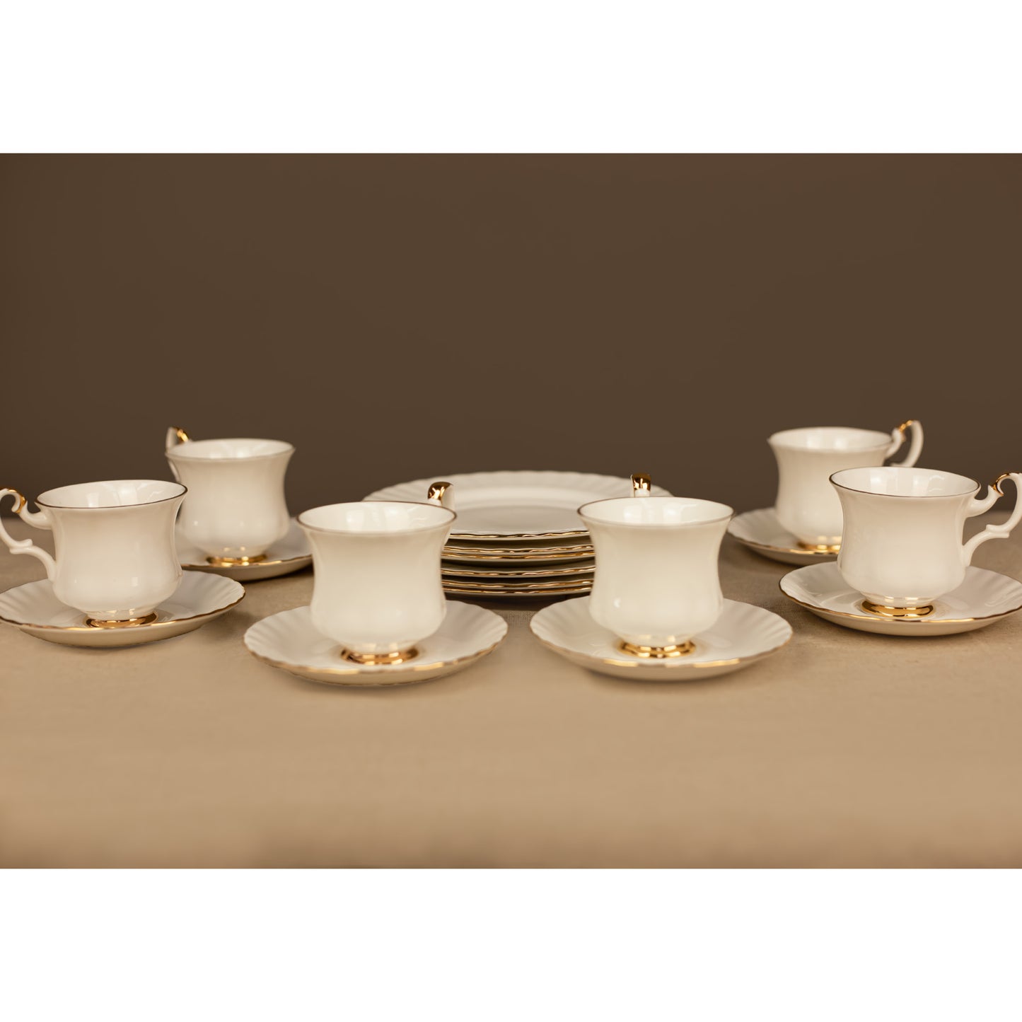 Луксозен английски сервиз за следобеден чай (Luxury English Afternoon Tea Set) – Модел Val D'or от 1960 г. – Complete Collection View