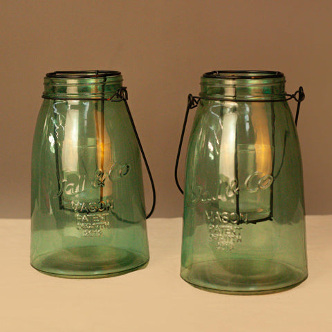 Винтидж стъклен фенер в зелено (Vintage Green Glass Lantern) – Рустикална декорация от Нидерландия – Front View